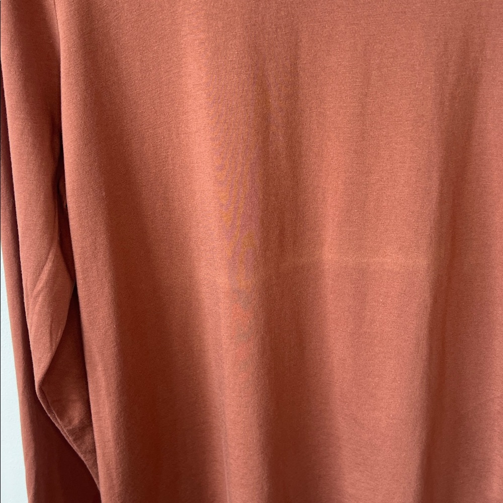 SOLD Peruvian Connection Extreme T-Neck Size XL in Brown - Picture 6 of 6
